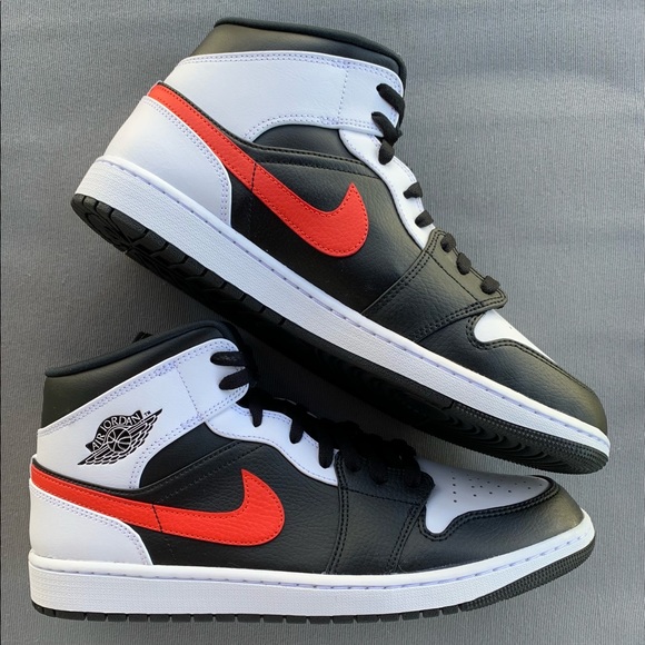 Jordan 1 mid ❌SOLD🎁 - Picture 5 of 9